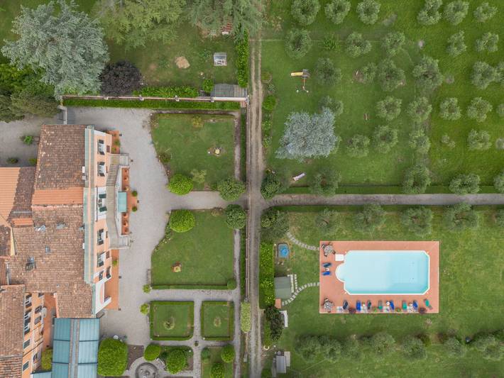Villa for 14 people, with terrace and garden - 1