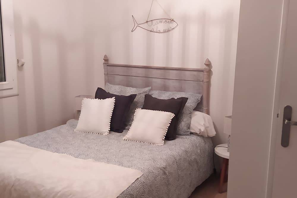 Un nid douillet tout confort à 10 mns de la plage. Clim/Parking X2/Tv/Bq/Jardin in Canet-en-Roussillon, Côte d'Améthyste