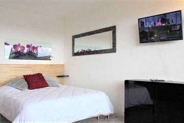 Gîte pour 2 personnes, avec terrasse dans Plage Naturiste (Le Cap d'Agde)