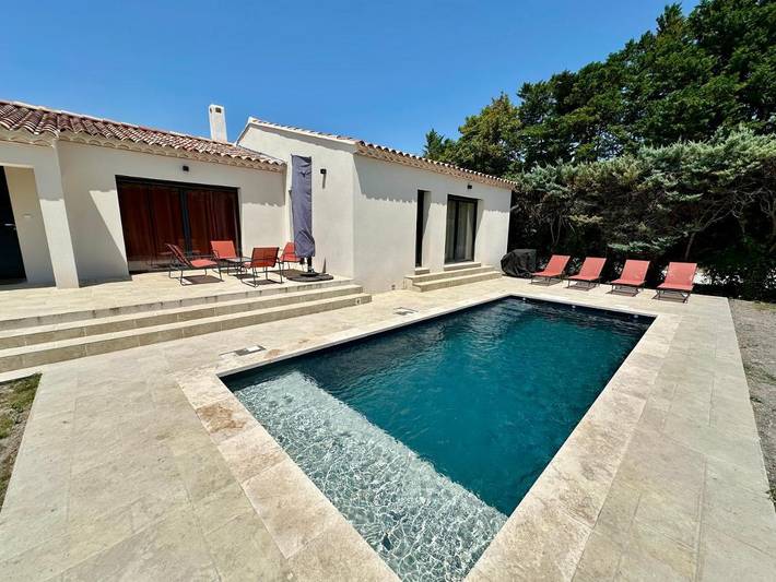 Chalet para 10 personas, con jardín y piscina - 1