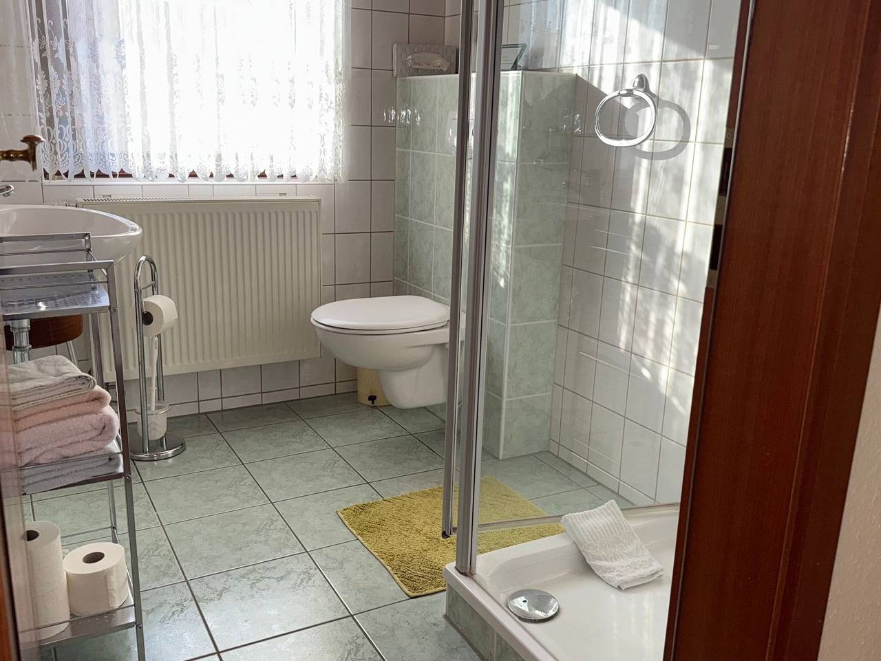 Ganze Ferienwohnung, Zimmervermietung Handschack - Doppelzimmer 2 in Cottbus, Lausitz