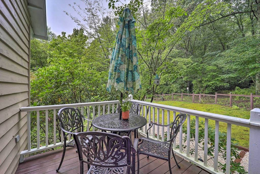 Ganze Wohnung, Quiet Studio Escape ~ 2 Mi to Blue Ridge Parkway! in Blue Ridge Parkway, Ashe County