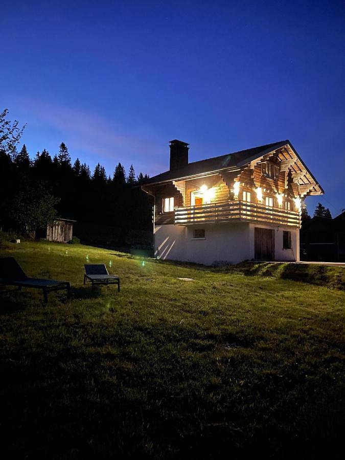 Chalet pour 6 personnes, avec jardin et vue