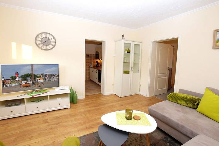 Ganze Wohnung, Ferienwohnung Möwe  im Haus Alina in Hafen Büsum, Büsum