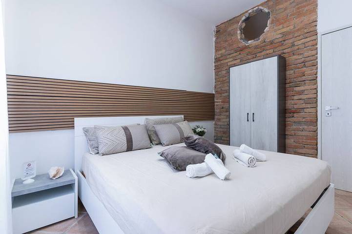 Ganze Wohnung, Deluxe Eclipse Apartment on the Sea 30mt from the sea and 5 minutes from the city center in Rimini, Rimini Provinz