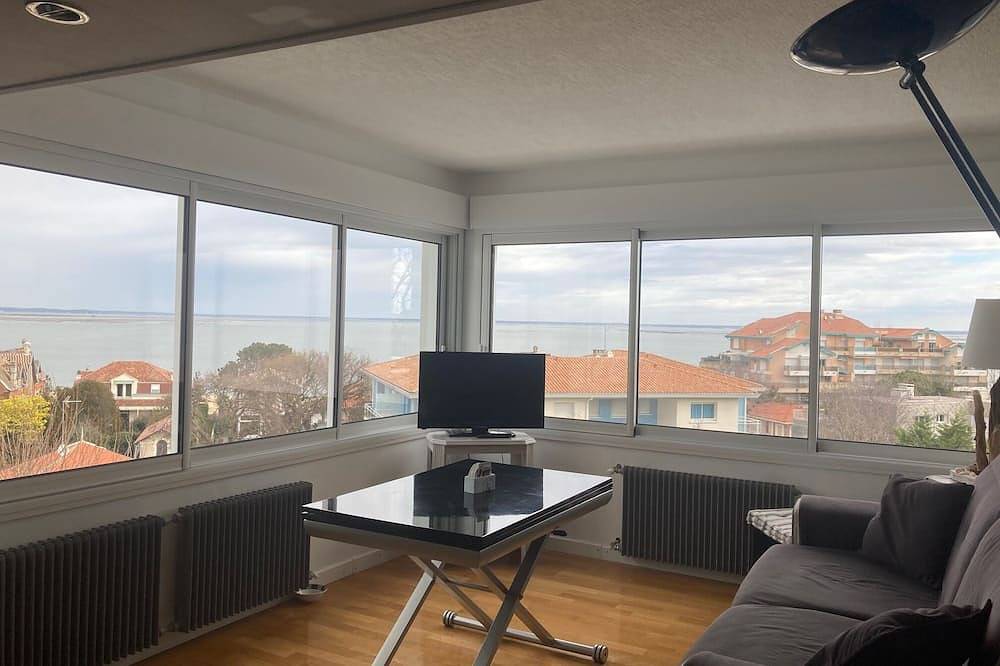 Appartement entier, T2 47m2 Magnifique vue mer Tout à pied : plage, commerces, centre, gare in Arcachon, Région d'Arcachon