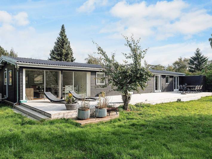 Ferienhaus für 6 Personen, mit Terrasse und Garten auf Møn