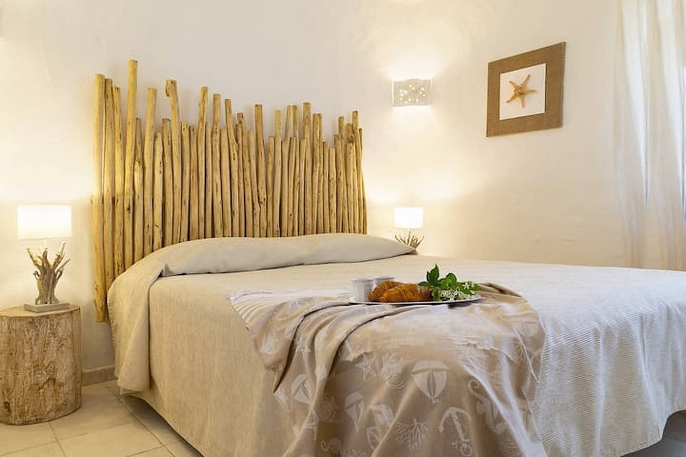 Casa vacanze "Casa giardino e spiaggia a piedi" vicino alla spiaggia con giardino e terrazzo in Spiaggia di Laconia, Arzachena