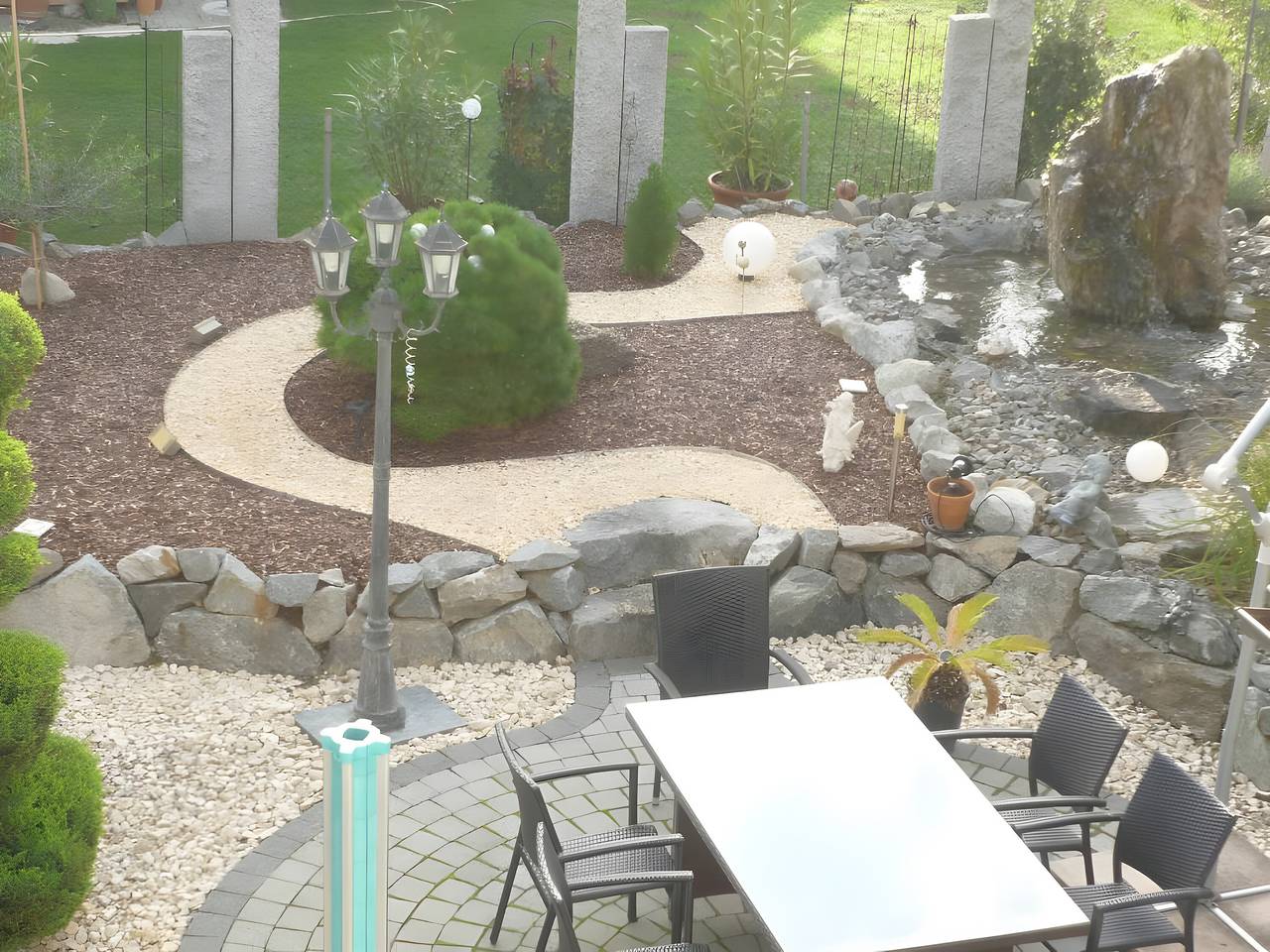 Ganze Ferienwohnung, Tiny Home 'Am See' mit gemeinsamer Terrasse, gemeinsamem Garten und Wlan in Europa-Park, Rust