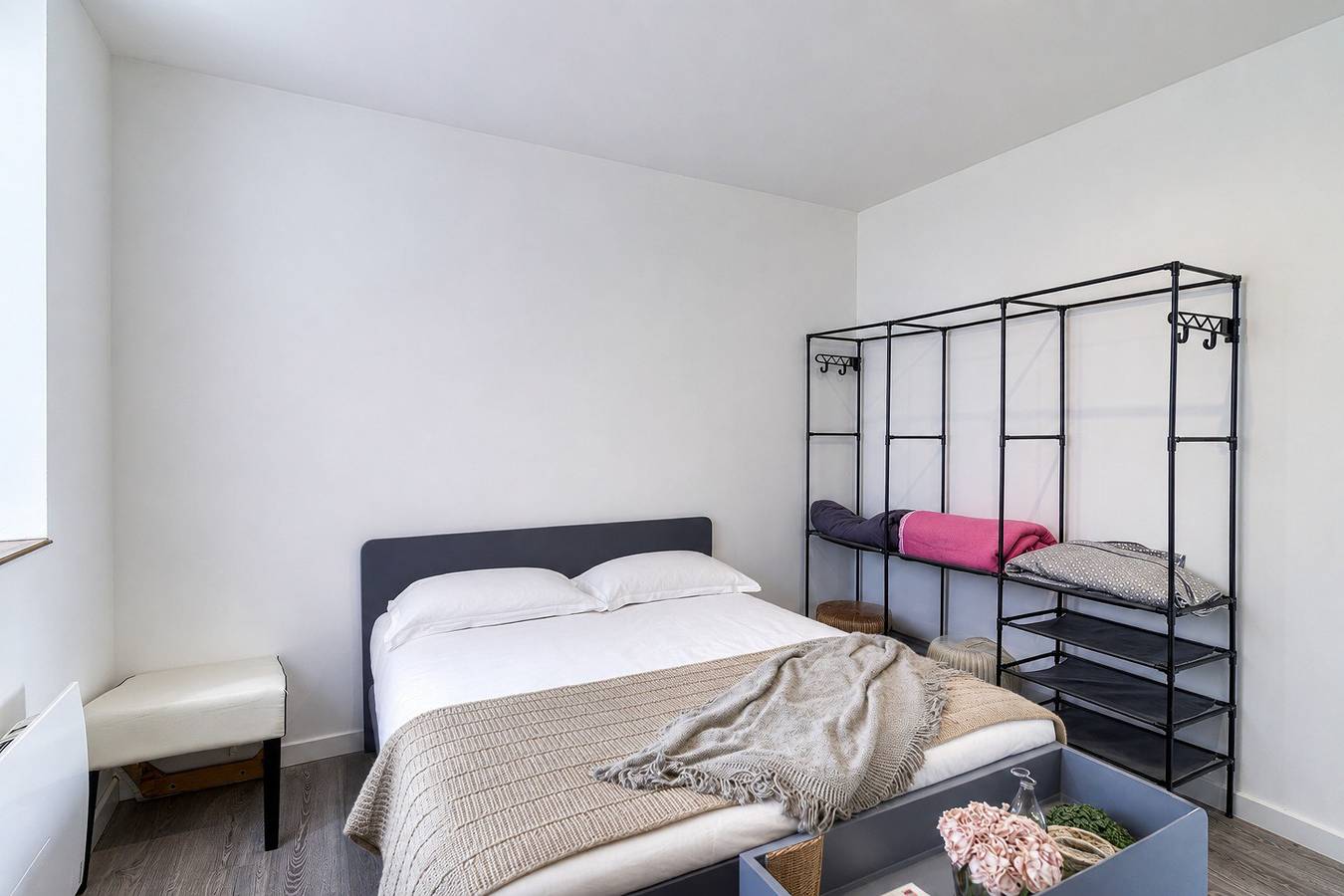 Entire apartment, Le Central - Appt pour 2 en plein cœur de Calais in Calais, Calais region