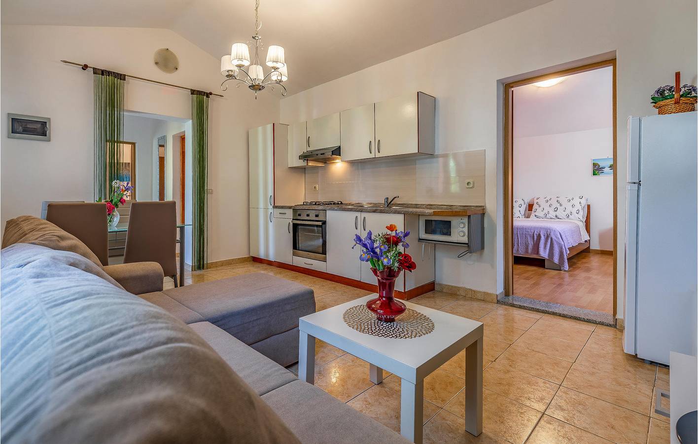 Accogliente appartamento con 1 camera da letto, terrazza e parcheggio, a 2,5 km dalla costa in Medolino, Costa meridionale dell´Istria