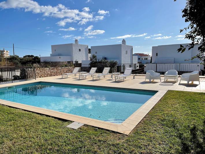 Apartamento para 7 personas, con jardín, Familias con niños en Sant Lluís