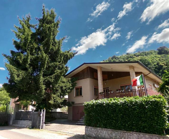 Maison de campagne pour 4 personnes, avec vue et jardin, animaux acceptés dans San Giovanni Ilarione