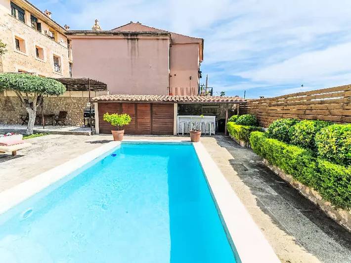 Villa für 6 Personen, mit Pool und Terrasse - 1