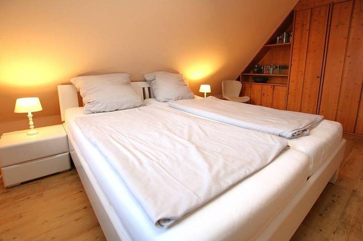 Ganze Wohnung, Ohl Dörp 22 Pastoratshof, Haus 5 - Ferienwohnung in Wrixum, mit 2- Zimmern auf in Nordfriesische Inseln (Schleswig-Holstein) (Schleswig-Holstein), Wrixum