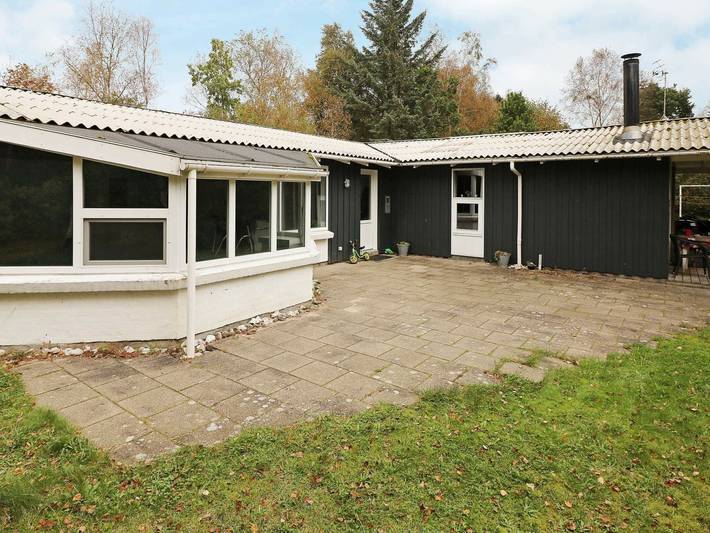 Ferienhaus für 8 Personen, mit Sauna und Whirlpool sowie Terrasse und Pool in Himmerland - 2