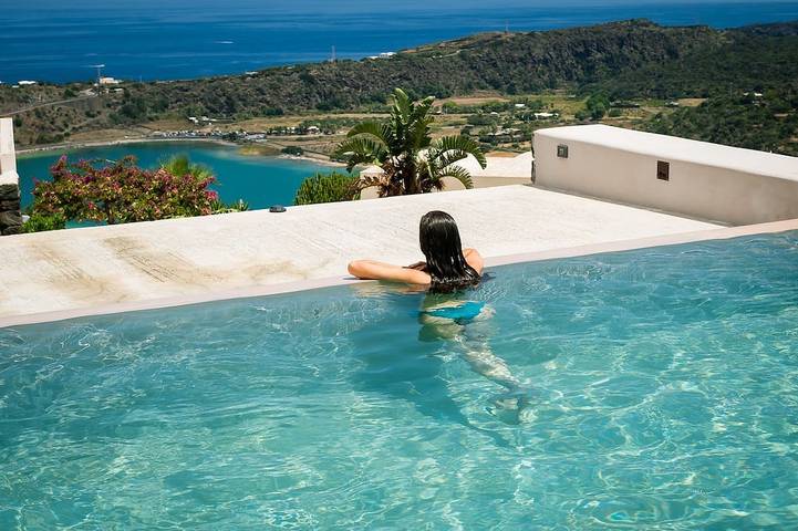 Holiday home for 2 people, with garden and terrace as well as hot tub - 1