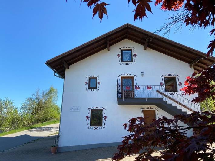 Landhaus für 3 Personen, mit Terrasse und Garten sowie Pool und Ausblick in Neukirchen beim Heiligen Blut