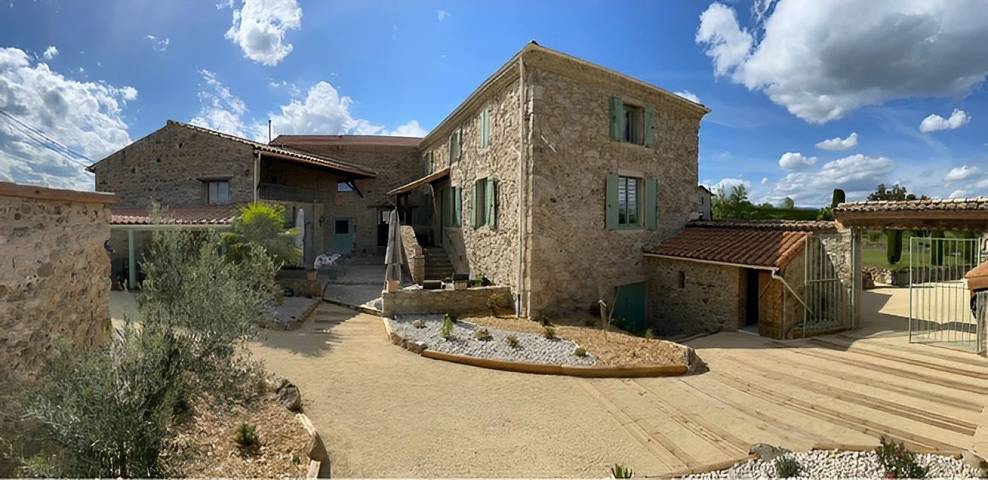 Gîte pour 2 personnes, avec jardin dans la Loire - 4