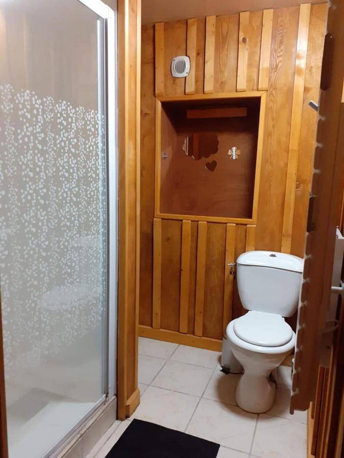 Gîte pour 4 personnes, avec jardin et vue dans Saint-Jean-de-Tholome - 2