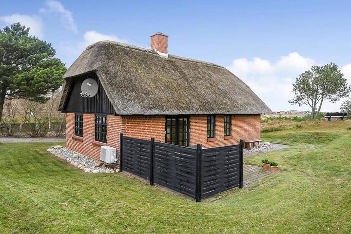 Schönes Ferienhaus mit Kaminofen und herrlichem Blick auf den Nissum Fjord in Ulfborg, Nissum Fjord
