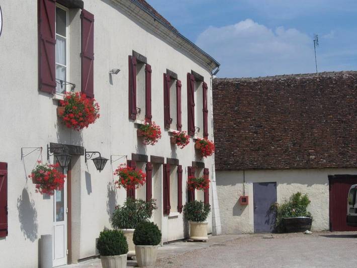 Gîte pour 4 personnes, avec jardin à Veuves - 2