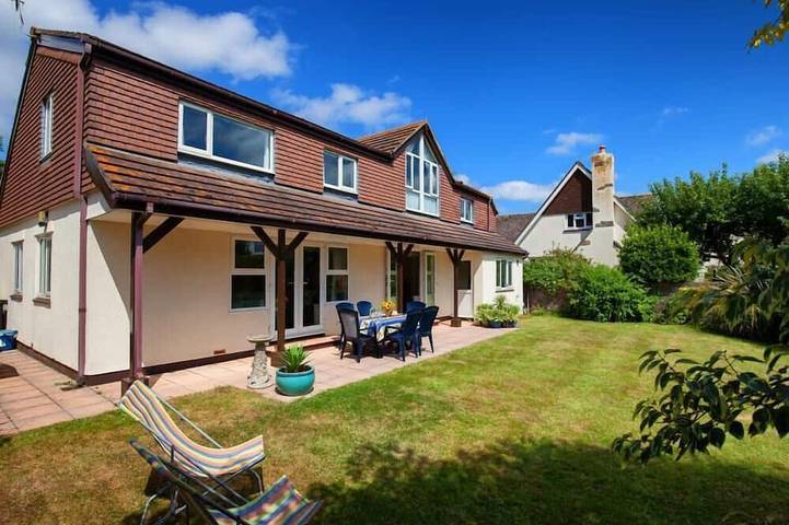 Cottage for 8 people, with garden in Shaldon