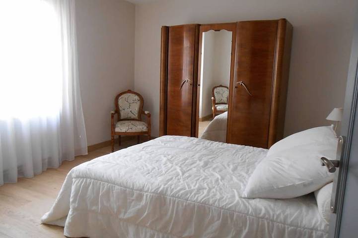 Location de vacances pour 2 personnes, avec Terrasse et Jardin à Villenave-d'Ornon - 2
