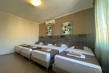 Villa for 29 People in Swieqi, Malta Island, Photo 1