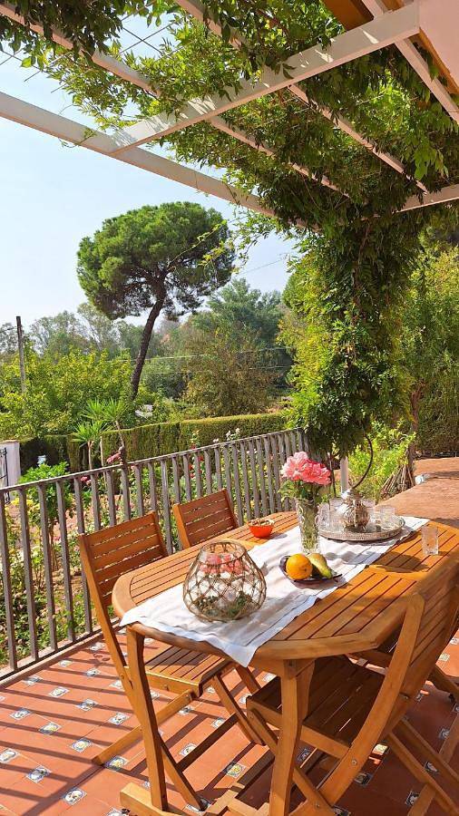 Location de vacances pour 6 personnes, avec piscine ainsi que jardin et vue à Villanueva del Río y Minas - 4