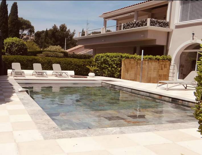 Villa pour 6 personnes, avec jacuzzi ainsi que piscine et jardin dans Calanques - 3