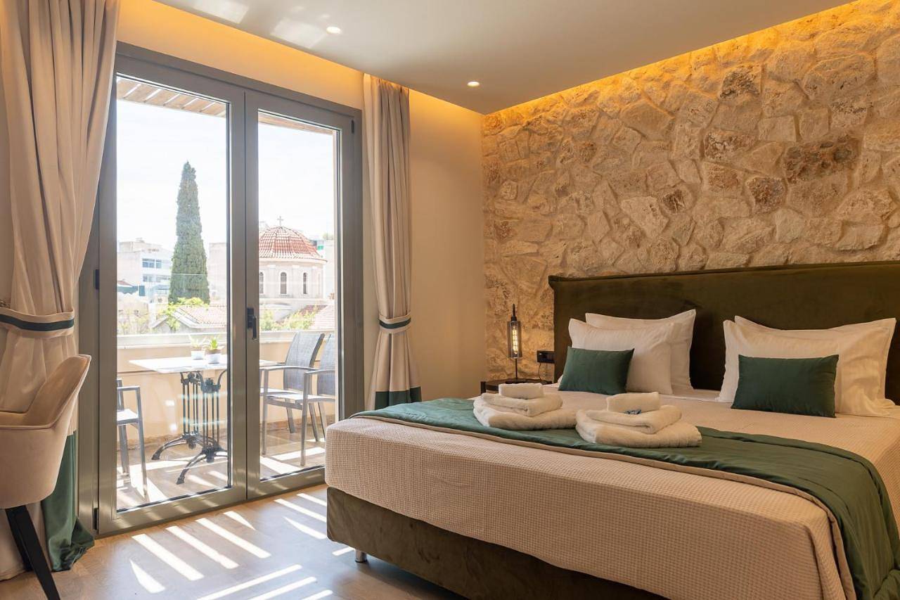 Deluxe Double Room with Balcony in Section centrale d'Athènes, Athènes