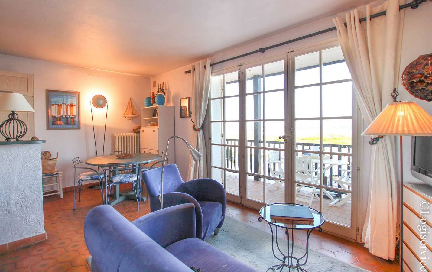 Hel ferieleilighet, Close to the beach flat for 4 persons & sea view in Port Grimaud, Grimaud