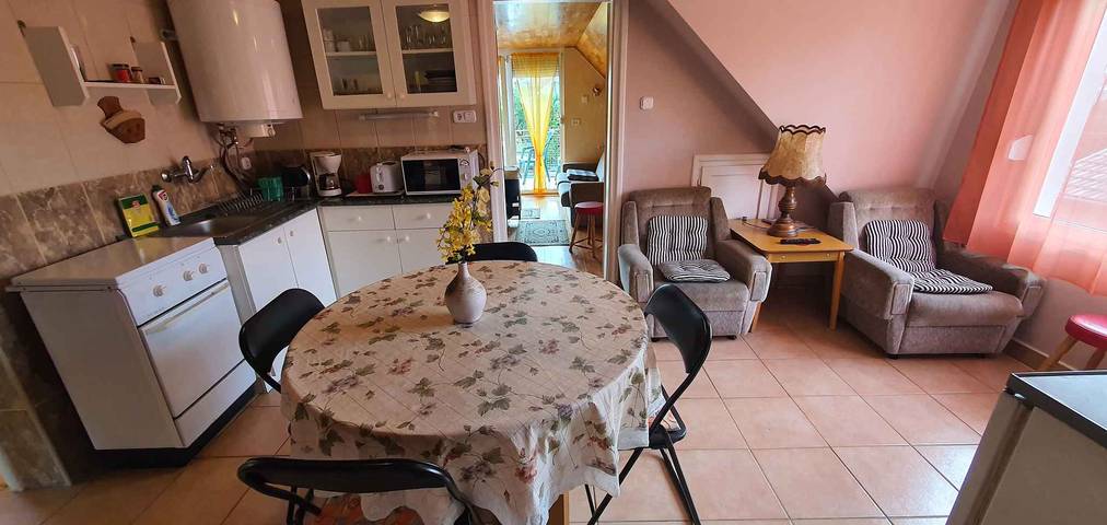 Ferienwohnung für 4 Personen, mit Balkon und Garten in Westtransdanubien - 2