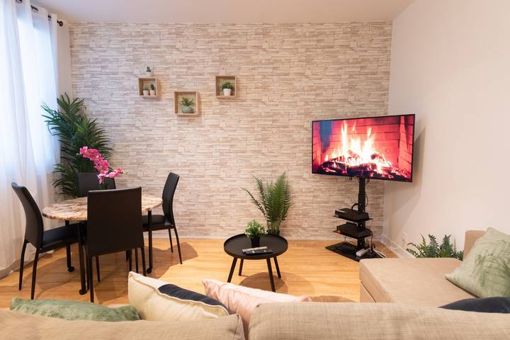 Ganze Wohnung, Ferienwohnung 'Magnifique Duplex À Paris' mit Wlan in Gentilly, Val-de-Marne