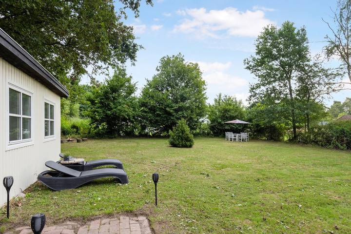 Neu renoviertes Sommerhaus mitten im Wald in Faxe Ladeplads, Schwedische Ostsee