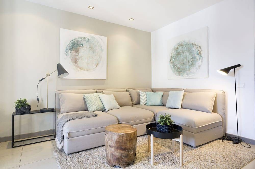 Apartamento entero, Valencia St. Top Floor Bright & Quiet Apartment in Centro Barcelona, Barcelona