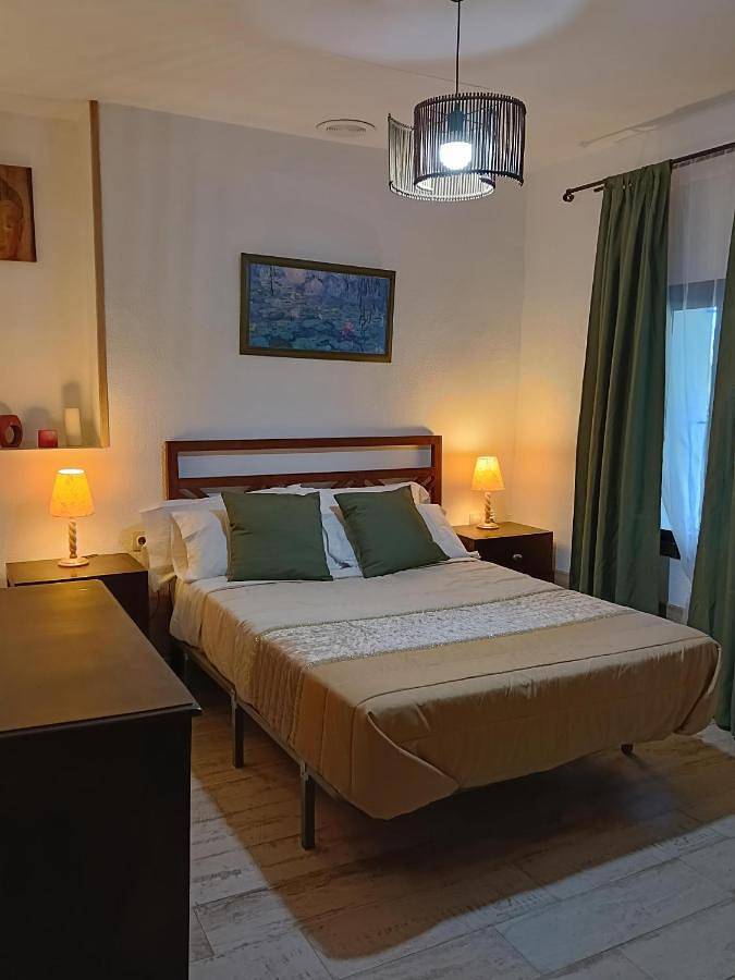 Casa rural para 6 personas, con Terraza y Jardín además de Piscina y Vistas al lago en Algar - 4