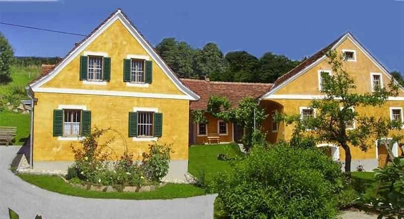 Ferienwohnung für 8 Personen, mit Pool und Terrasse sowie Garten, mit Haustier in Pischelsdorf am Kulm