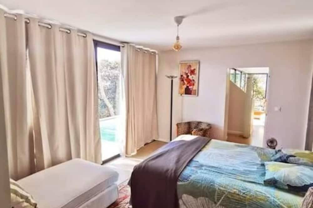 Villa Californienne Neuve Dans L'arrière Pays vue mer et Montagne in Tourrettes-sur-Loup, Cannes regio