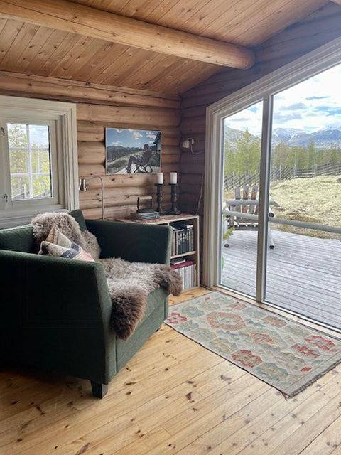 Blockhütte mit Blick auf Rondane in Folldal