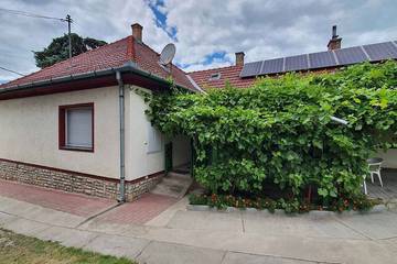 Ferienhaus für 7 Personen, mit Garten in Siofok