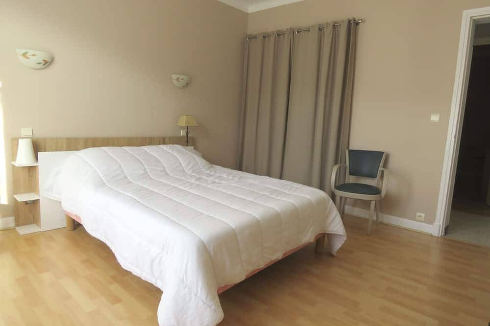 Appartement entier, Charmant appartement de 95m2 dans une maison avec pelouse près de Lourdes 65 in Saint-Pé-de-Bigorre, Hautes-Pyrénées