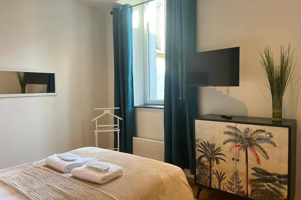 Entire apartment, The Original - Villa Courtais - Hypercentre in Montluçon, Montluçon region
