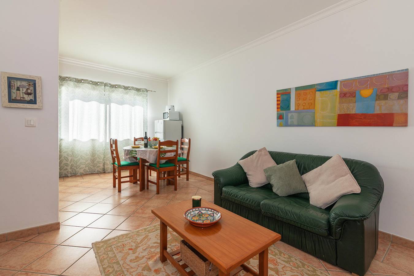 Ganze Wohnung, Ferienwohnung 'Rocha Retreat' mit privatem Pool, Balkon und Wi-Fi in Praia da Rocha, Portimão