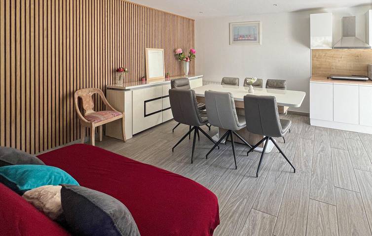 Charmant appartement à Coutances avec piscine et Wi-Fi in Coutances, Région de Coutances