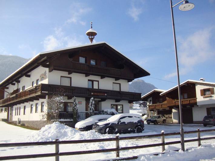 Ferienwohnung für 2 Personen, mit Ausblick und Seeblick, kinderfreundlich in Reith im Alpbachtal - 2
