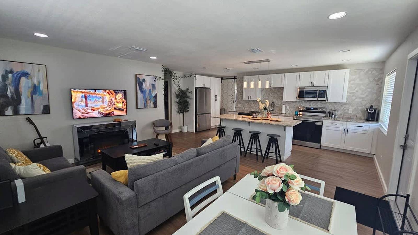 4Br Port Tampa Retreat, Fenced Yard & Patio in South Tampa, Tampa