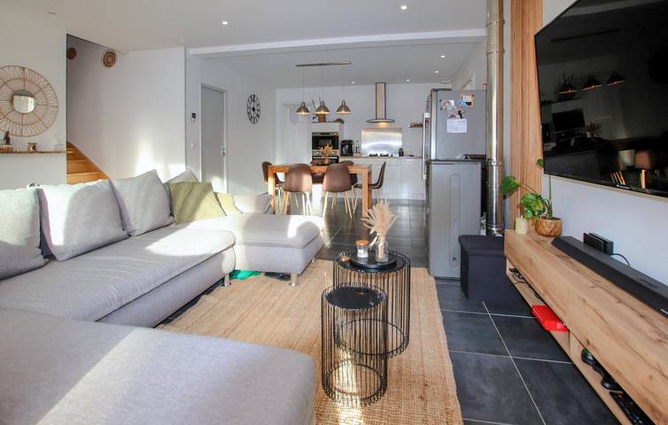 Modernes Apartment mit Pool und Parkplatz, 800m zum Stadtzentrum in Morières-lès-Avignon, Vaucluse