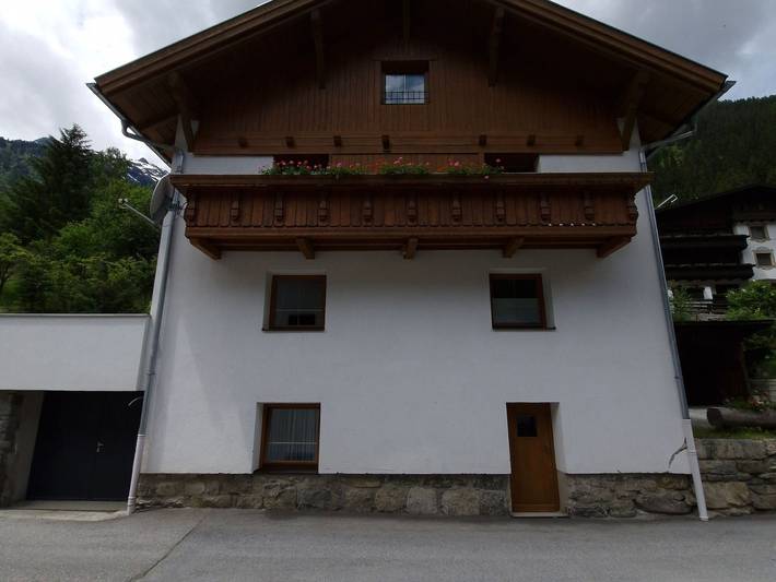Ganze Ferienwohnung, Waldhäusl - Ferienwohnung Zirbe in Feichten, Kaunertal